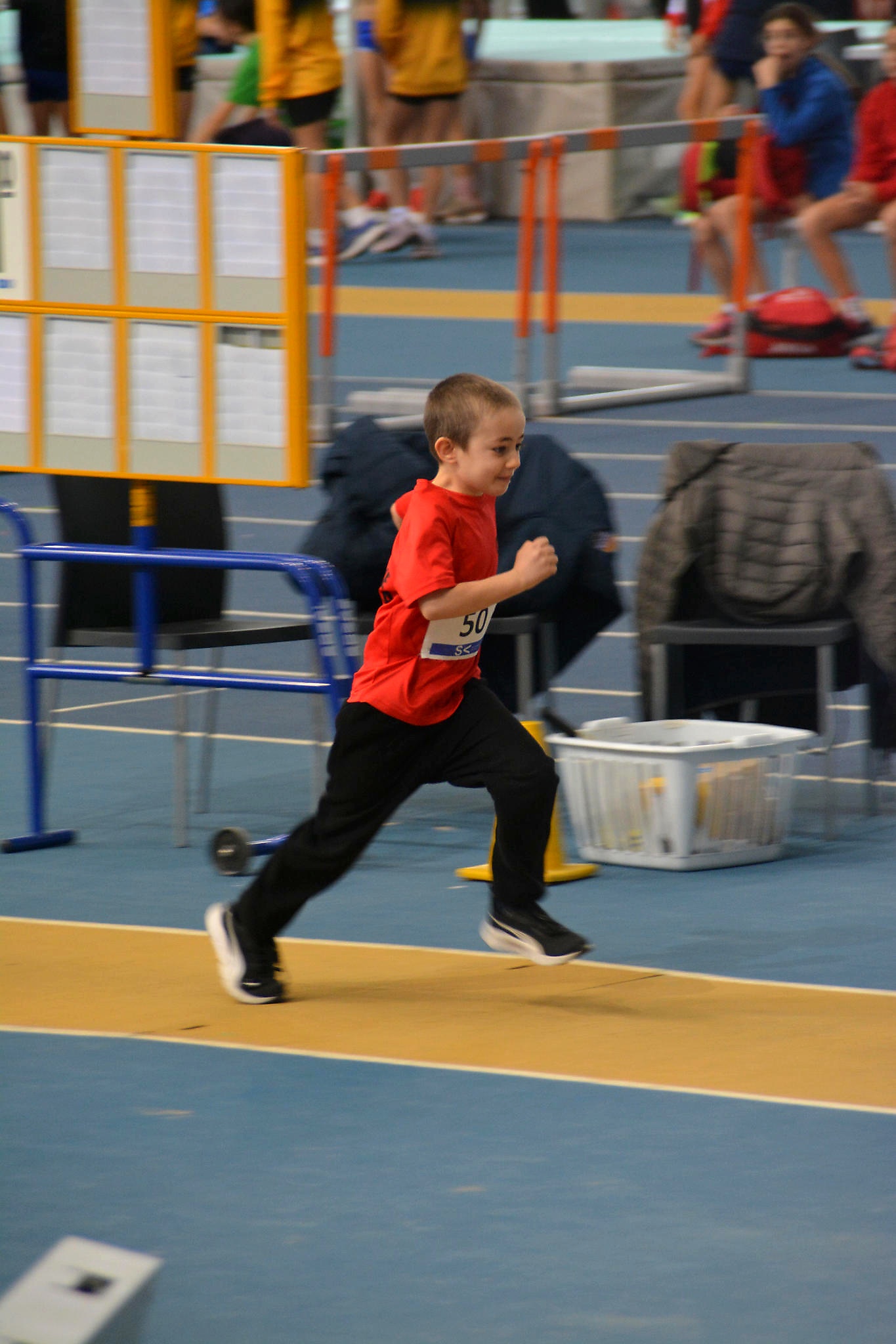 Club Atletisme Badalona - Escola